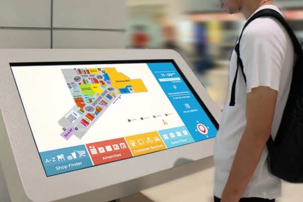 إطلاق أول شاشة تفاعلية من نوعها في لبنان من ساحة دير القمر الشوف …