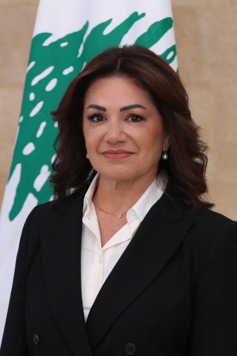 وزارة الشؤون الاجتماعية تعلن سلسلة إجراءات لمواجهة أزمة النزوح: مراكز إيواء جديدة، مساعدات نقدية وجسر جوي عربي لدعم لبنان …